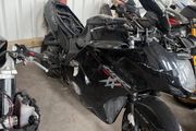 Honda blackbird breaking