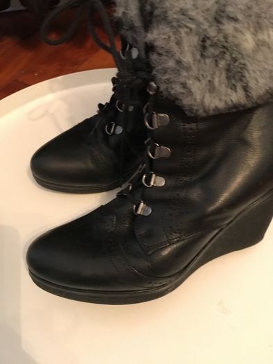 ladies leather Carl Scarpa boots size 5