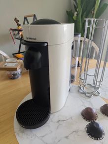 Nespresso Vertuo Plus coffee machine with Capsule Holder