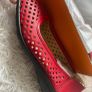 1,000  pairs of women's shoes Image 4