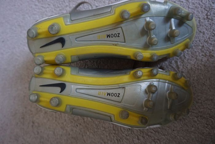 Football Boots Nike Air Zoom Total 90 III White/Silver (2004) Size 7UK FG