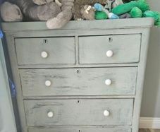 chest of drawers free