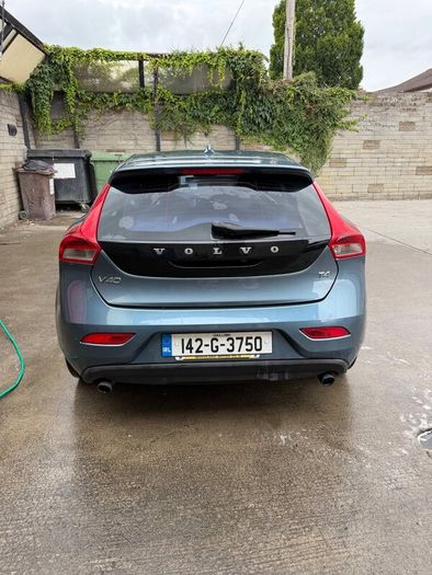 Volvo V40 2014