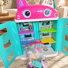 Gabbys dollhouse