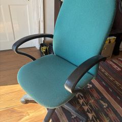 Green Swivel Office chair