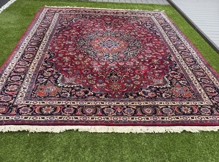 Magnificent Persian Mashad Rug | Hand-Knotted Wool | 370cm X 280cm