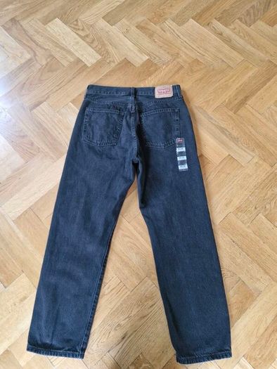 Levis Crop 501 Jeans