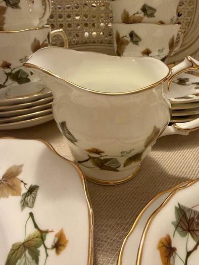 Arklow Fine China 21 Piece Tea Set