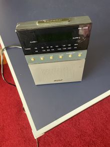 Vintage Clock Radio