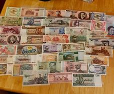 World banknotes 70