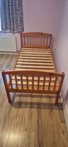 Single bed frame