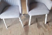 2 brand new chairs