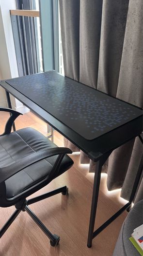 Office desk compact