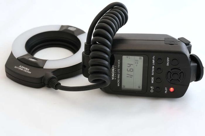 Yongnuo YN14EX Macro Ring Flash