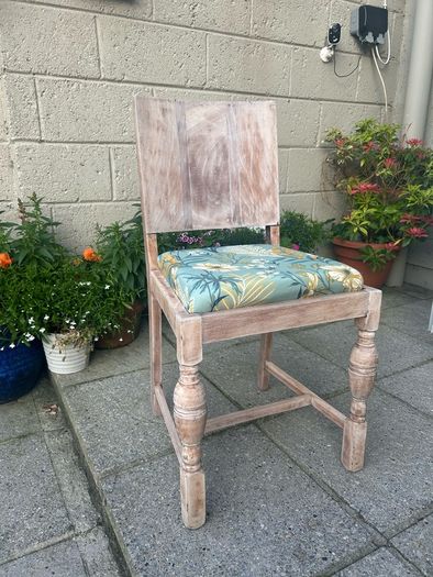 Unique "shabby chic" chair
