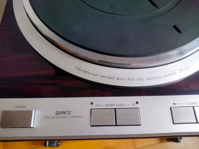 Hi End Denon DP-47F. Hi Performance Turntable from Golden Era! Original Japan, Rare to find! MC Cartridge. Excellent cond.