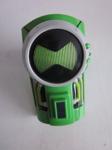 Ben 10 Revolution Ultimatrix Omnitrix Watch 2010 (No Spinner Piece)