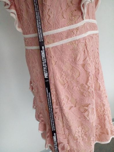 Prettylittlething lace dress UK 12 NEW.