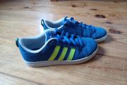 Size 3 Skechers Trainer