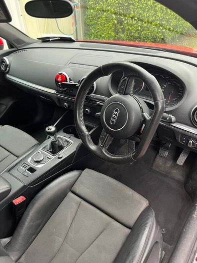 Audi a3 saloon s line