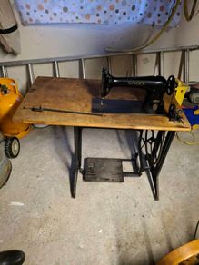 Singer sewing machine