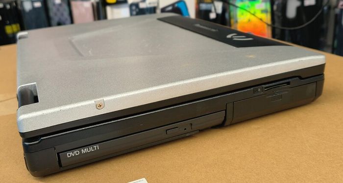 Panasonic Toughbook CF-52 15.4" Laptop - Core i5 CPU M20 @ 2.40 GHz, 4GB RAM 120GB SSD Windows 10 Pro