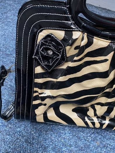 Handbag - Move & Moda handbag