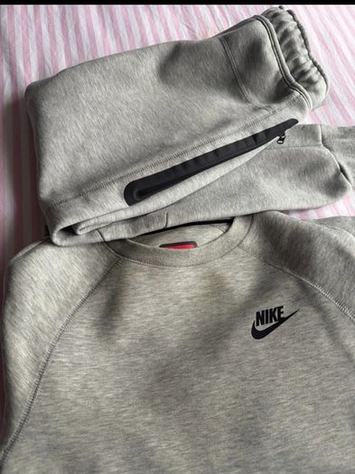 boys tracksuit