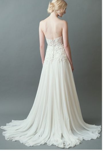 Never worn wedding dress and veil