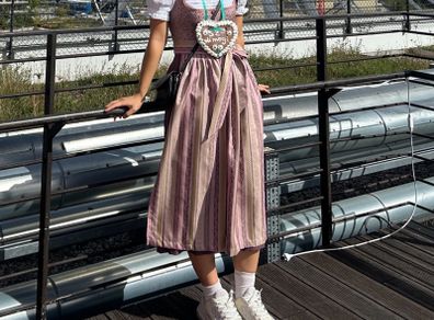 costume