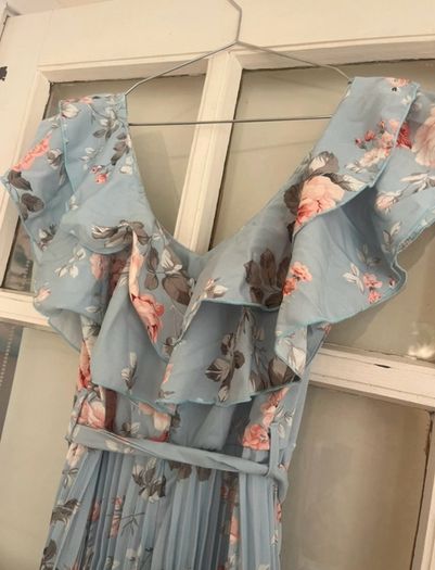 blue floral pleated maxi dress