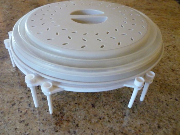 Microwave Plate Stacker & Collapsible Cover. Heat Up To 3 Dinners At Once. Excellent Condition. All fold flat for easy storage