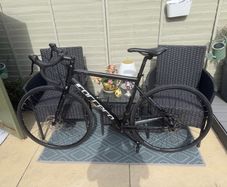 carrera road bike