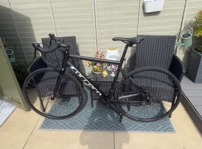carrera road bike