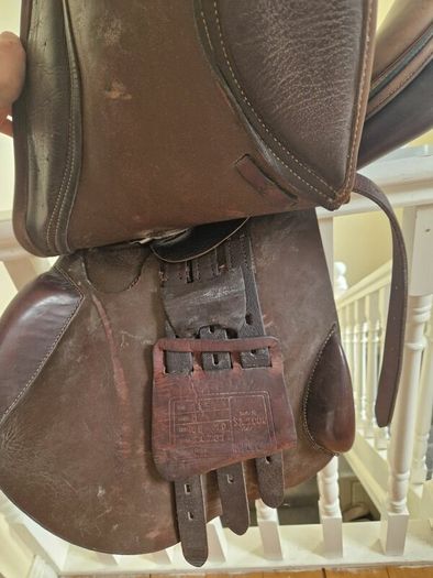 St Lourdes jump saddle