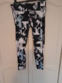 Reebok training leggings.