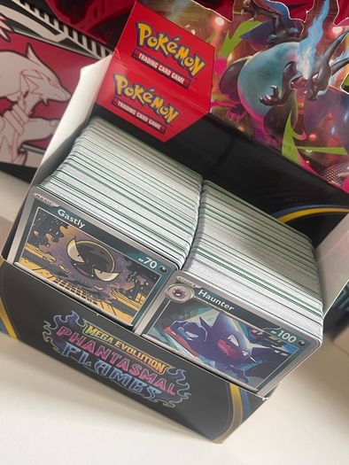 Phantasmal Flames Booster Display with Bulk