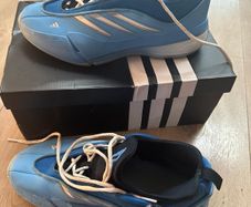 Dame 9 Basketball Shoes Size UK 9.5