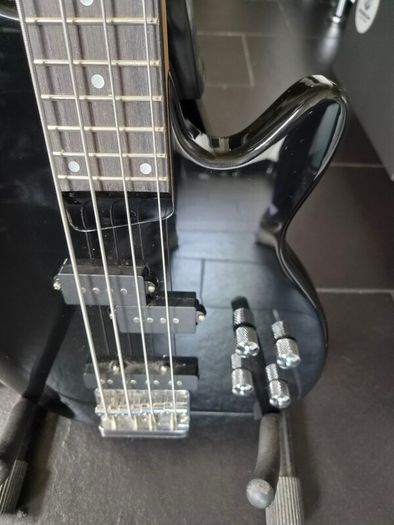 bass