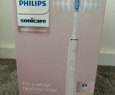 Philips Sonicare DiamondClean 9000 Electric Toothbrush White Travel Case HX9911/53