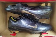 Football Boots Nike Mercurial Vapor III Black/Gold (2006) Size 11UK FG