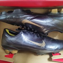 Football Boots Nike Mercurial Vapor III Black/Gold (2006) Size 11UK FG