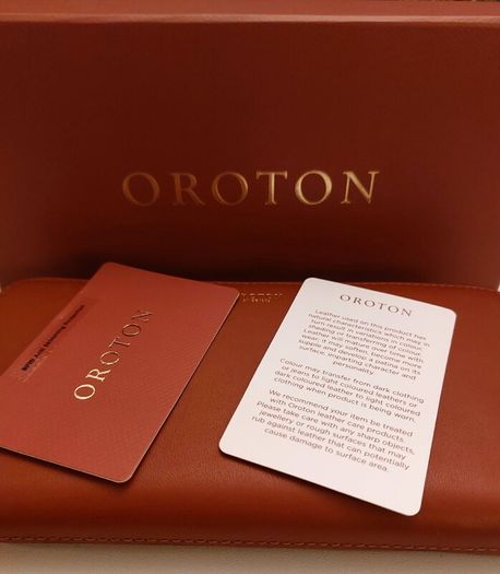 BNIB Oroton Ladies Leather Wallet