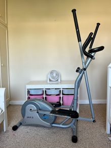 Cross Trainer