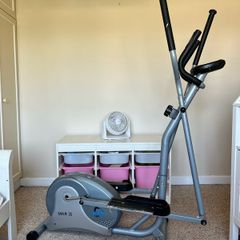 Cross Trainer