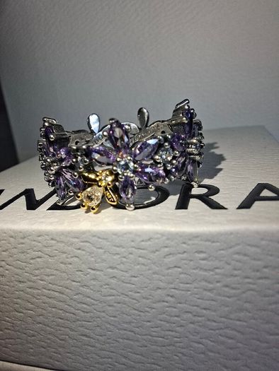 Pandora Bridgerton herbarium bee ring size 56