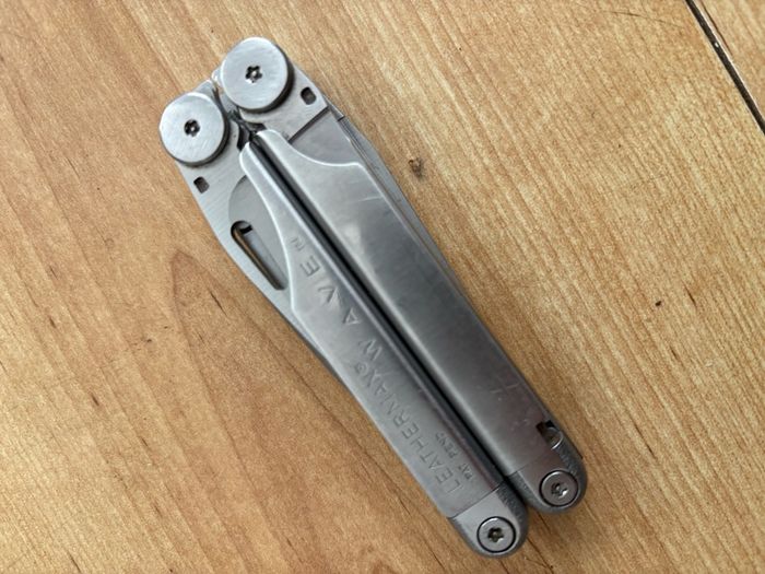 leatherman original slim wave pliers USA made multitool