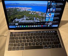Apple MacBook Pro 2019 | 13.3-inch | Touch Bar