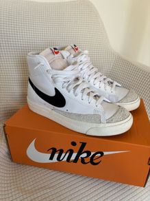 Nike high top trainers