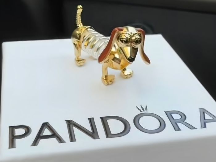 Pandora Disney Pixar Toy Story Slinky Dog Charm Brand New